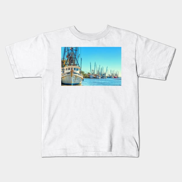 Darien Shrimp Boats Kids T-Shirt by Gestalt Imagery